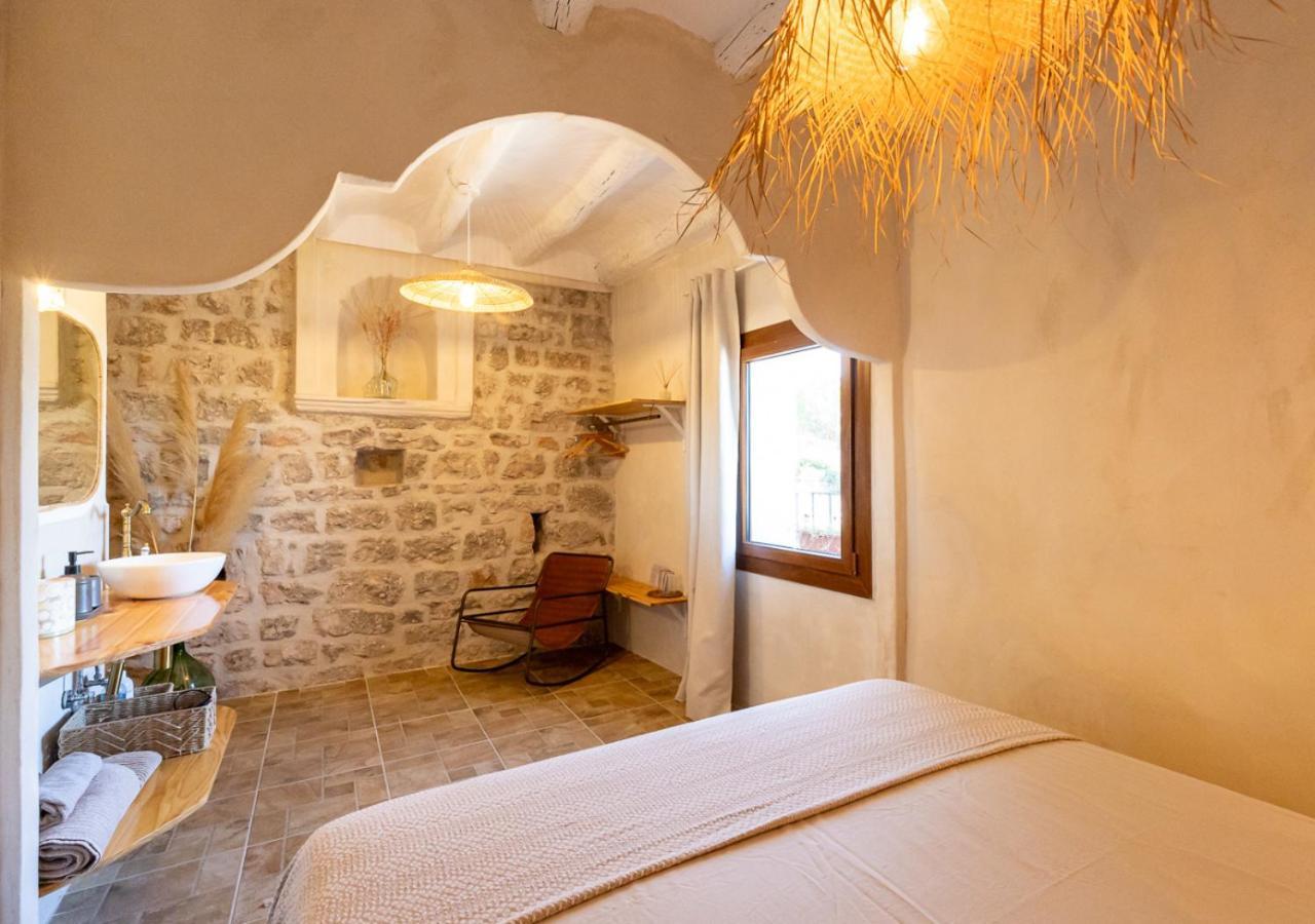 Masia Aubareda San Martín de Tous Εξωτερικό φωτογραφία
